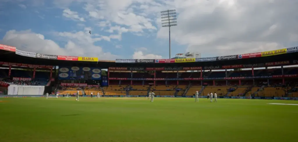 Chinnaswamy Stadium, Bengaluru Stadium Pitch Report