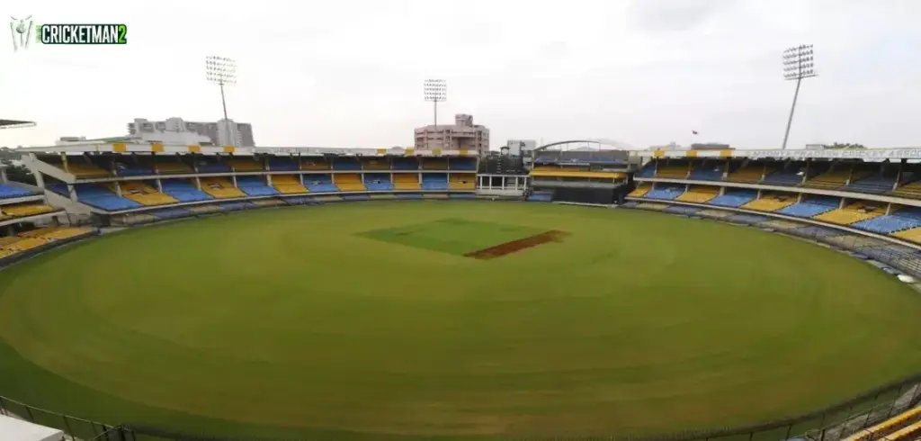 Holkar Cricket Stadium Pitch Report