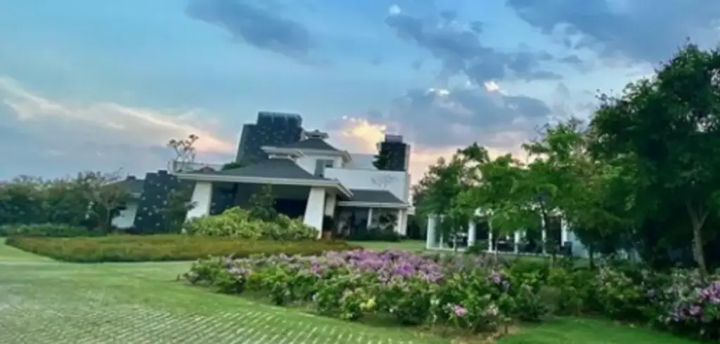MS Dhoni – Kailashpati Farmhouse, Ranchi